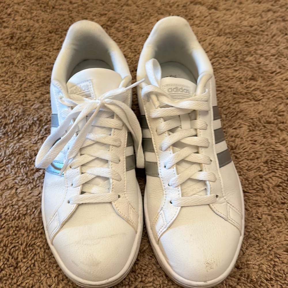 Adidas white leather with silver stripe 9.5